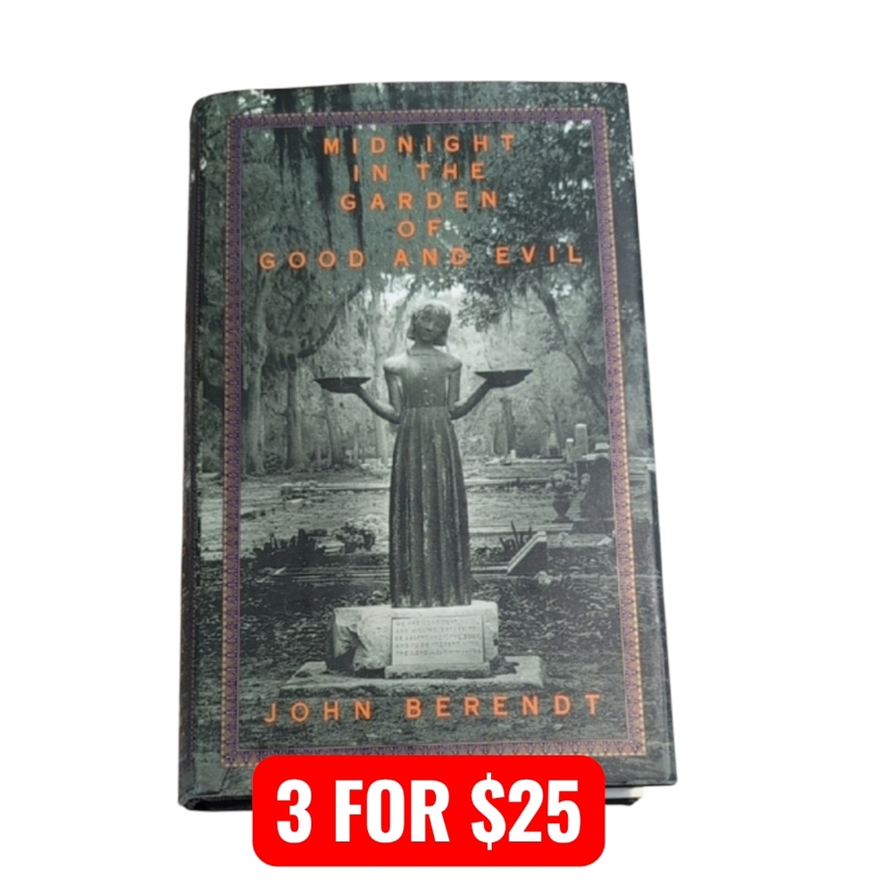 Midnight in the Garden of Good & Evil by John Berendt Hardback